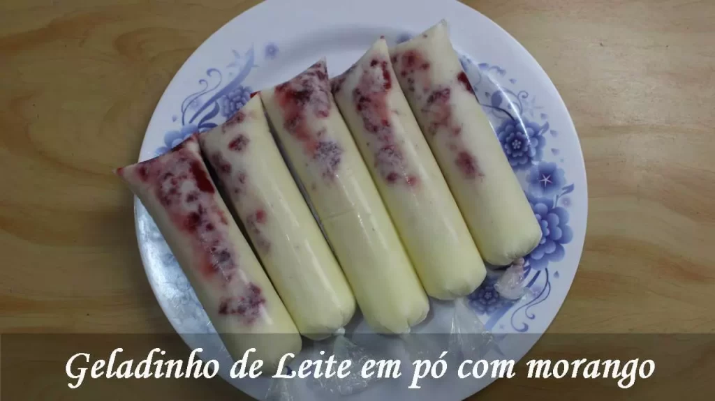 GELADINHO FEITO COM PÓ DE SORVETE E LIGA NEUTRA 